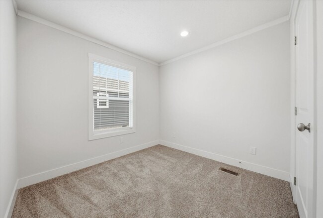 Building Photo - 3 Bed / 2 Bath Home in Hickory FOR RENT Pet Friendly!