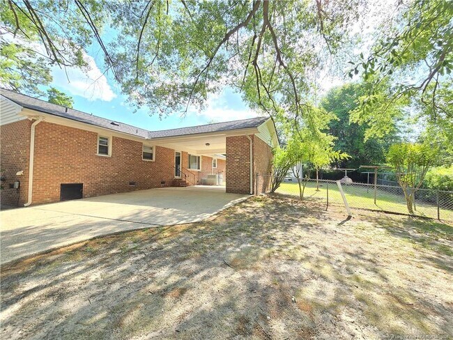 Building Photo - 2512 Cumberland Rd