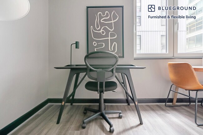 Building Photo - 1313 L St NW