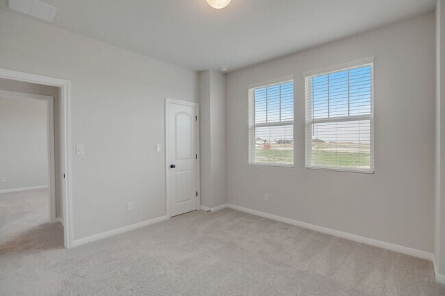 Building Photo - 125 Clemens Dr