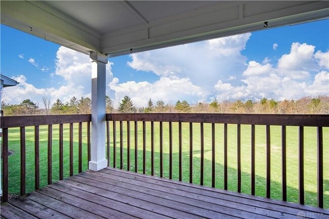 Building Photo - Top Floor Centerville Condo