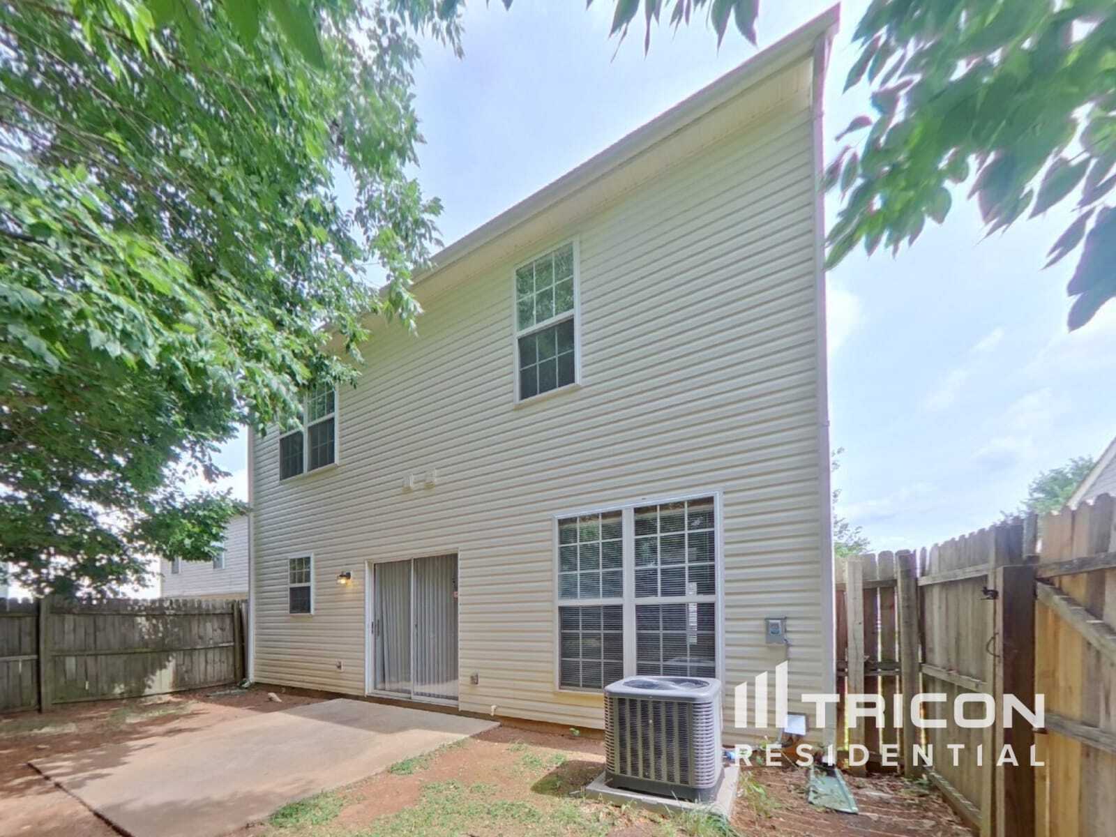 Building Photo - 5322 Peachwood Dr