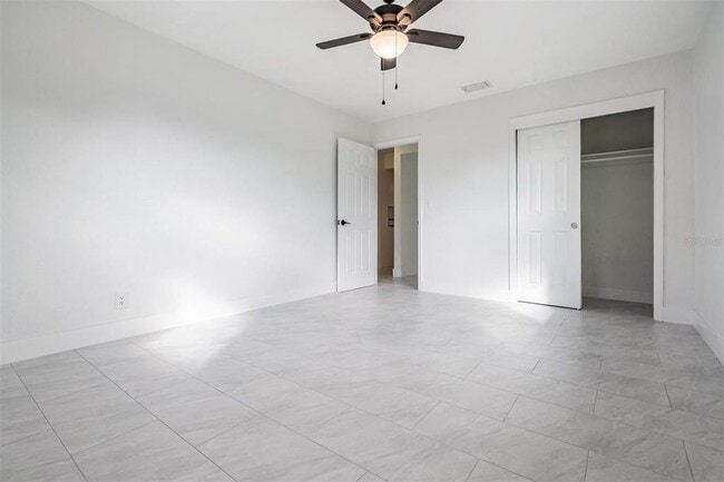 Building Photo - 6472-6113 113th St North