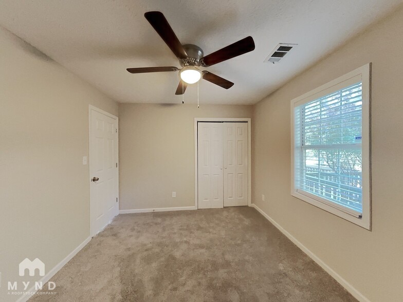 Building Photo - 204 Eagles Crest Ct