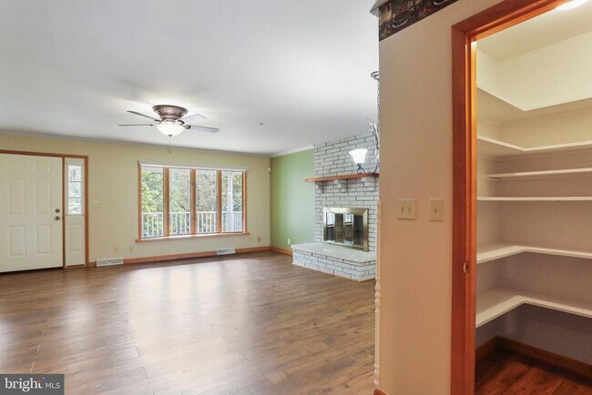Building Photo - 56-A PROCTOR Ln