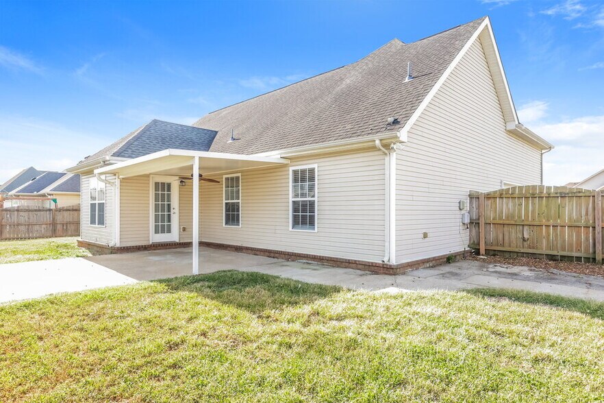 Building Photo - 3360 Cornerstone Dr