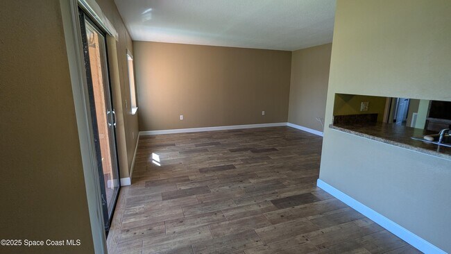Building Photo - 107 San Juan Cir