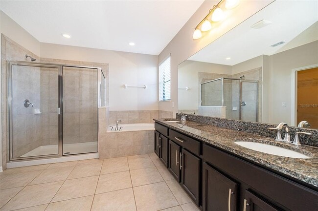 Building Photo - 1150 Umbria Ln