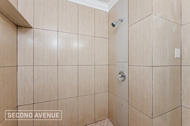 Building Photo - 5566 Cypress Dr