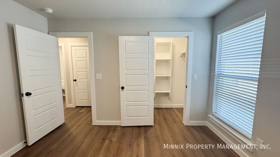 Building Photo - 2156 Kokomo Ave