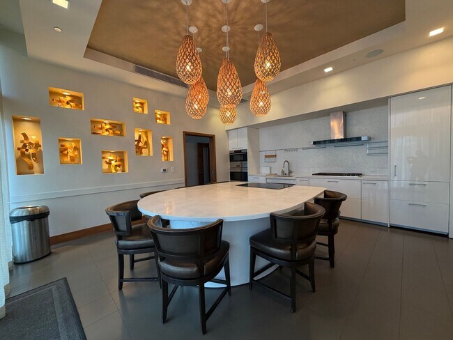 Building Photo - PARTIALLY FURNISHED, 3 BEDROOM, 3 BATHROOM, 2 PARKING (ONE ALA MOANA)