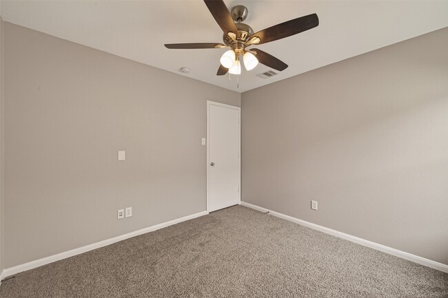 Building Photo - 18302 Walden Gate Ln