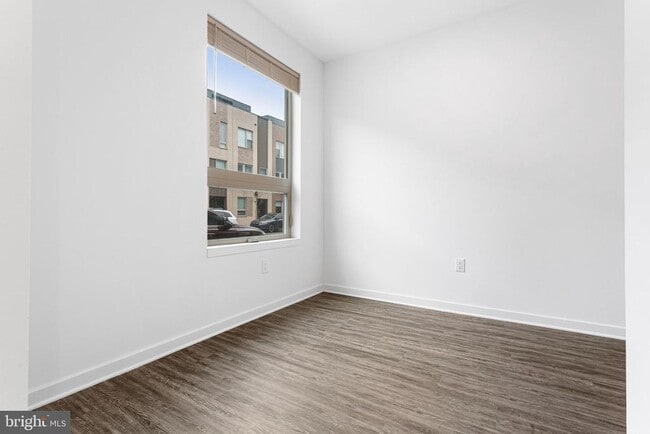 Building Photo - 3121 Beachview Ln