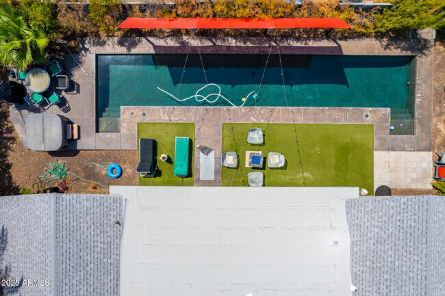 Building Photo - 5002 N 38th Pl