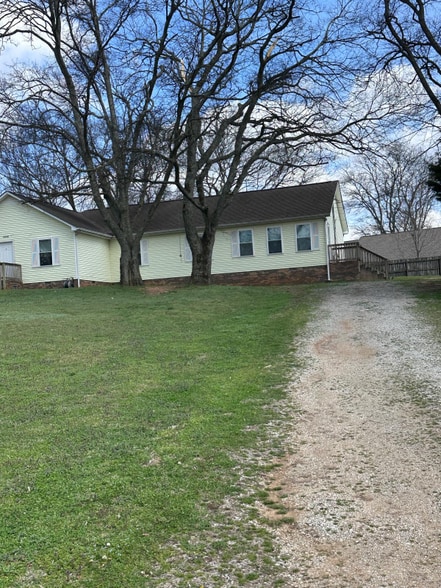 Building Photo - 1524 Richmond Rd