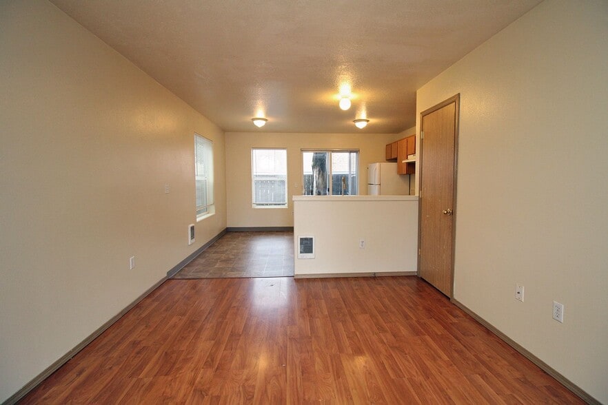 Building Photo - 3548 SE 119th Ave