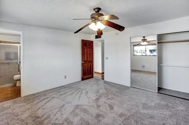 Building Photo - EASTSIDE-3 bedroom, 2 bath home
