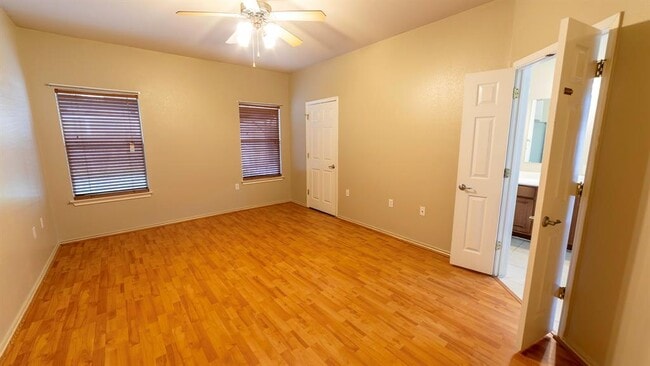 Building Photo - 10908 Night Camp Dr