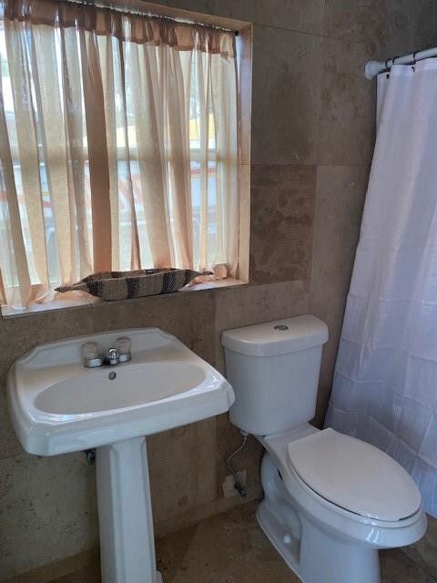 Building Photo - 224 NE 18th Ave