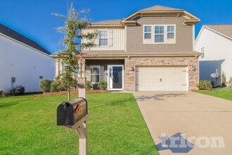 Building Photo - 432 Walking Ln