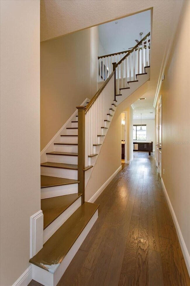 Building Photo - Modern Style Winter Park Home