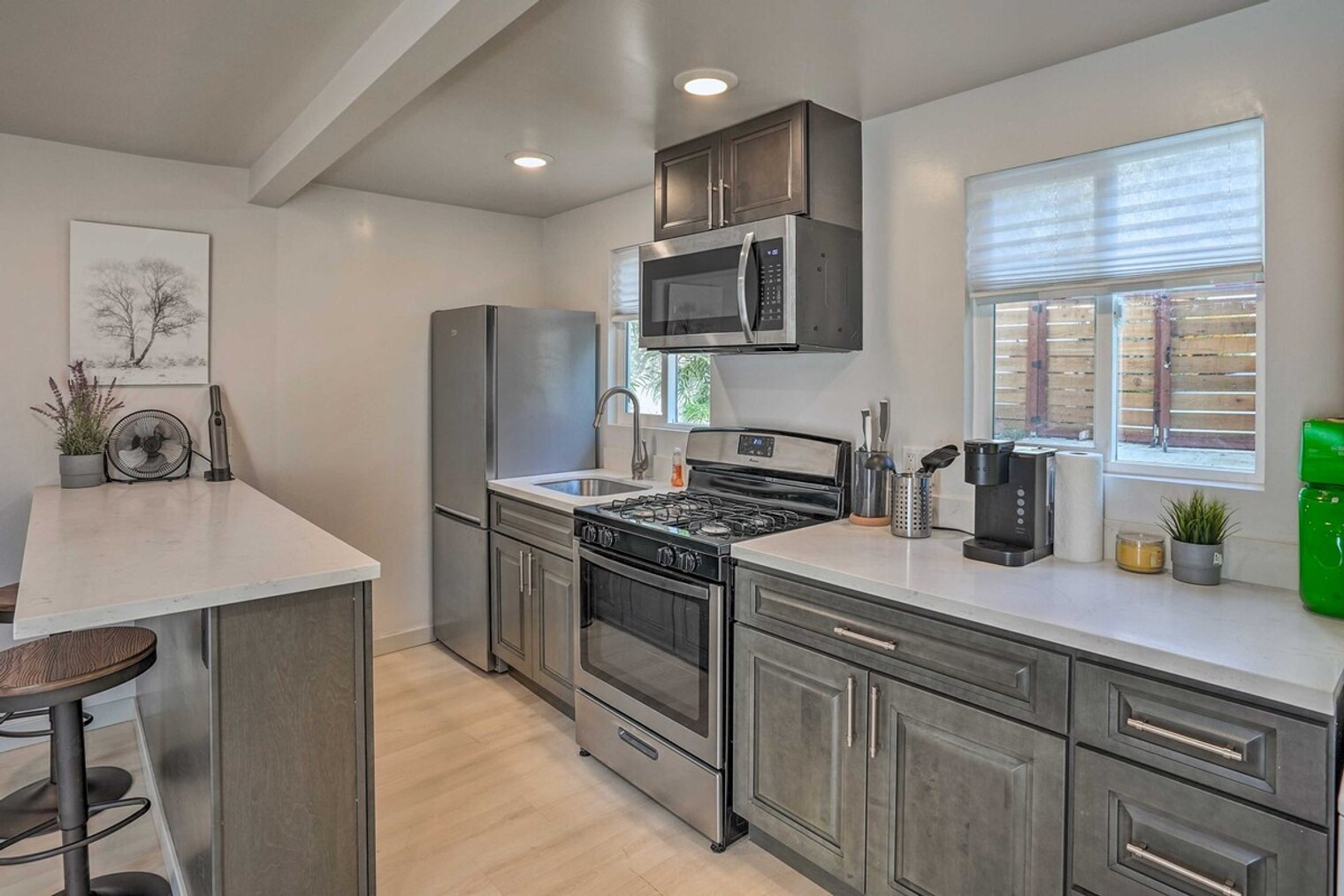 Building Photo - 2715 MacArthur Blvd