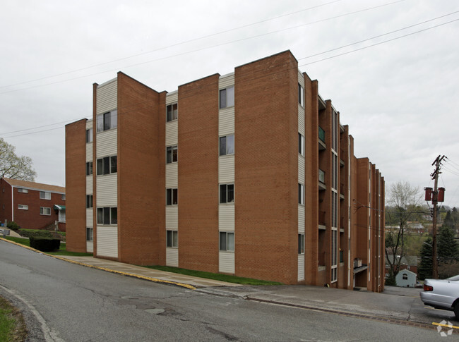 Building Photo - Vermont Towers