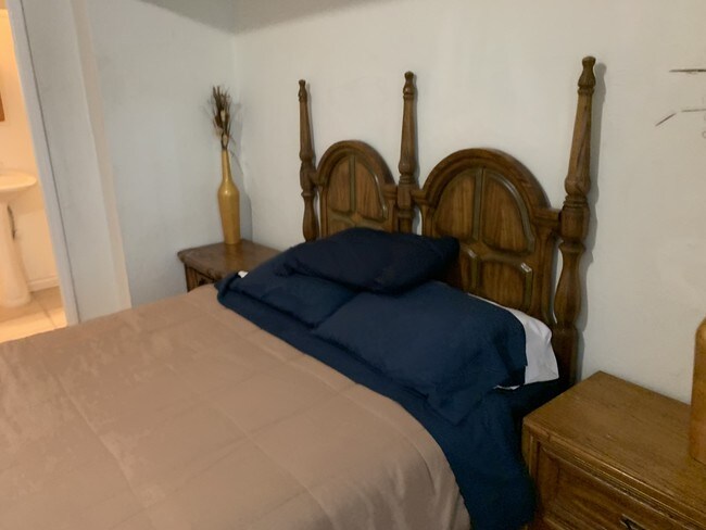 Building Photo - 6222 Banner Ave