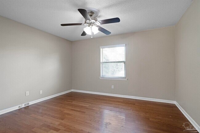 Building Photo - 8137 Imperial Dr