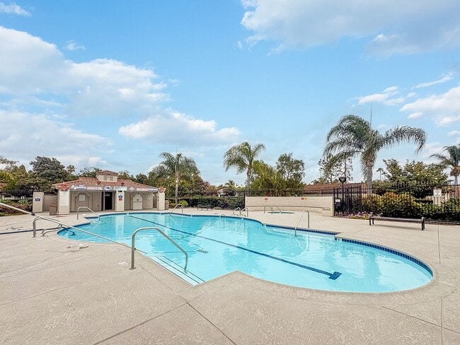 Building Photo - SD: Comfortable 3BD/2BA Home in Oceanside with Community Pool, 2-Car Garage & Walking Trails