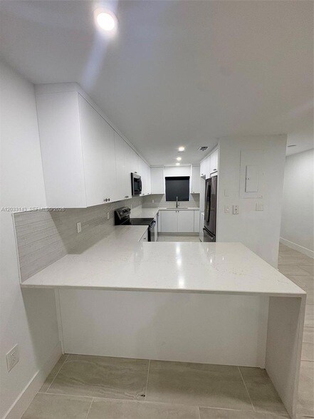 Building Photo - 15430 SW 74th Cir Dr