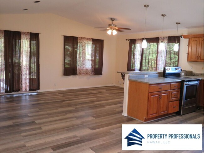 Building Photo - 38th in Orchidland