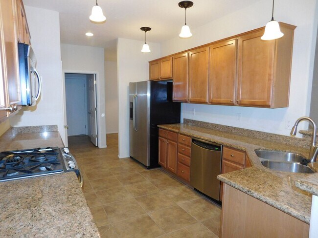 Building Photo - GORGEOUS HOME IN SUN CITY ALIANTE*AGE RESTRICTED COMMUNITY*3 LARGE BEDROOMS*OPEN FLOORPLAN*