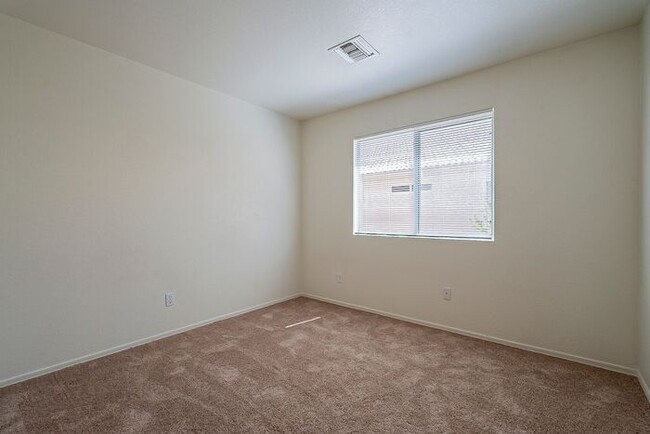 Building Photo - Warm Desert Living in La Cholla Ridge – 3 ...