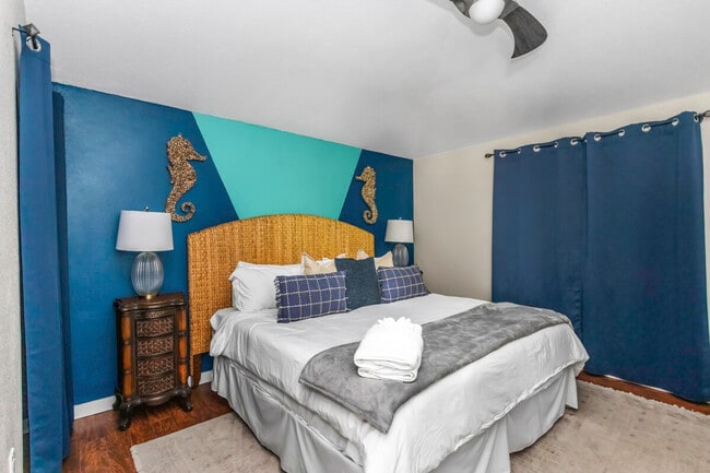 Building Photo - 1679 Tampa Rd