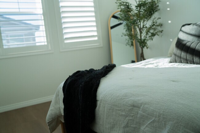 Building Photo - 36351 Elizabeth Ln