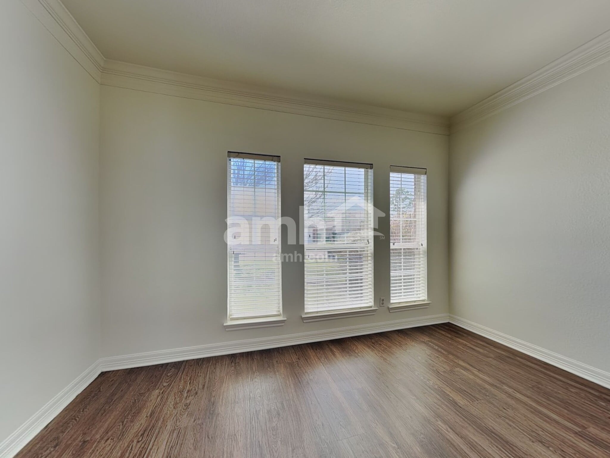 Building Photo - 7722 Heron Lakes Dr