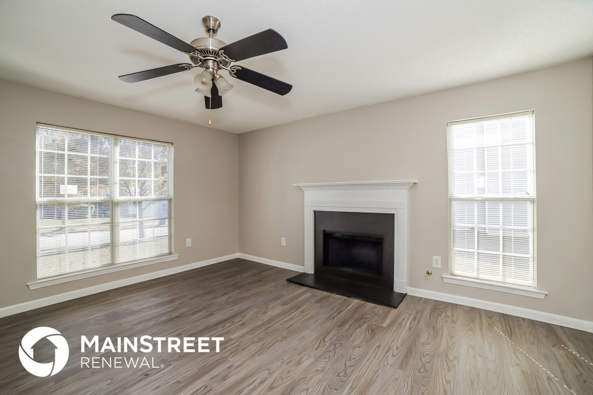 Building Photo - 5730 Village Loop