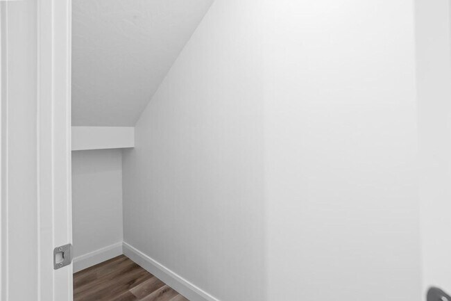 Building Photo - Beautiful 3 Bedroom Townhome in Desert Col...