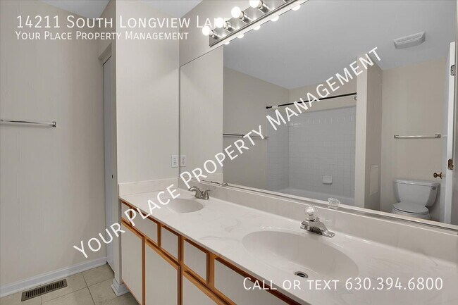 Building Photo - 14211 S Longview Ln