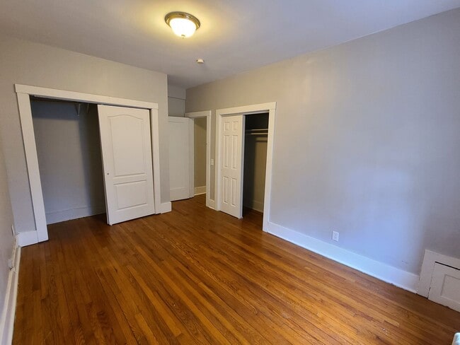 Building Photo - 85 Meigs St