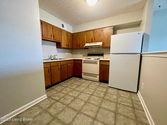 Building Photo - 3414 Burkland Blvd