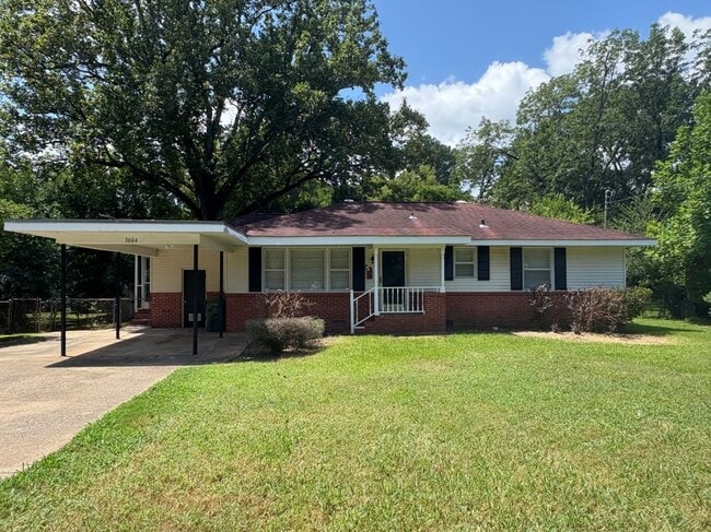 Primary Photo - 3604 Pelzer Ave