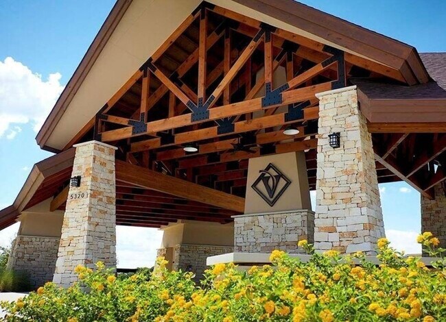 Building Photo - 32915 Silver Mdw Wy