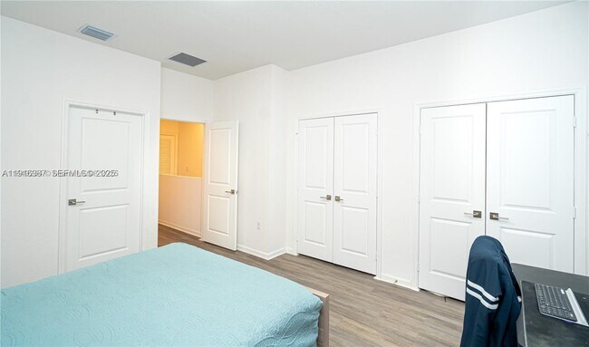 Building Photo - 2820 NW 180th St