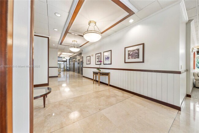 Building Photo - 1925 Brickell Ave