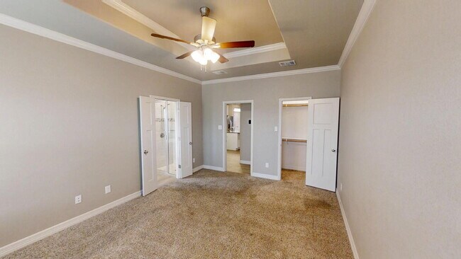 Building Photo - "Charming 4-Bedroom Retreat with Granite Elegance & Cozy Fireplace in Killeen!"