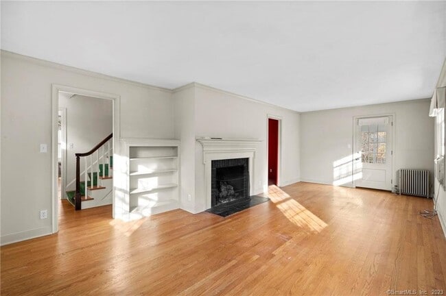 Building Photo - 87 Sylvan Rd