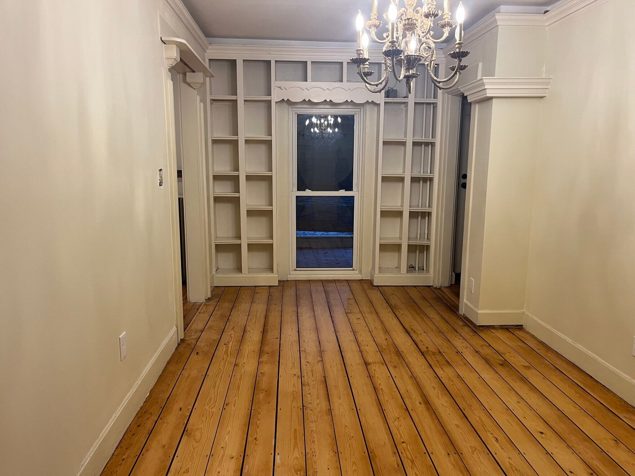 Building Photo - 711 Union St