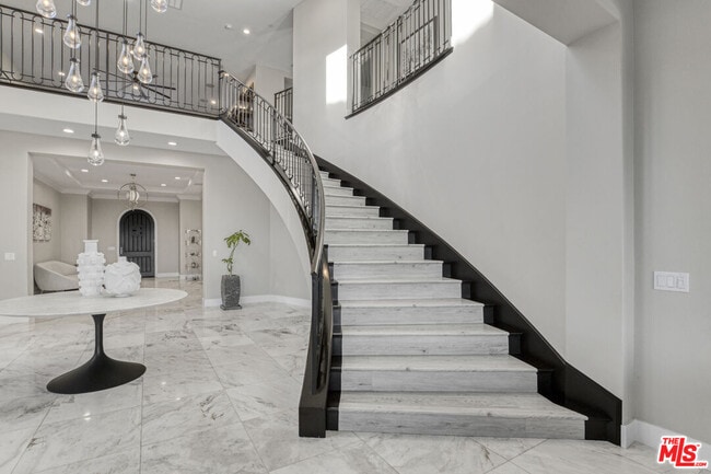 Building Photo - 20124 Piccadilly Ln